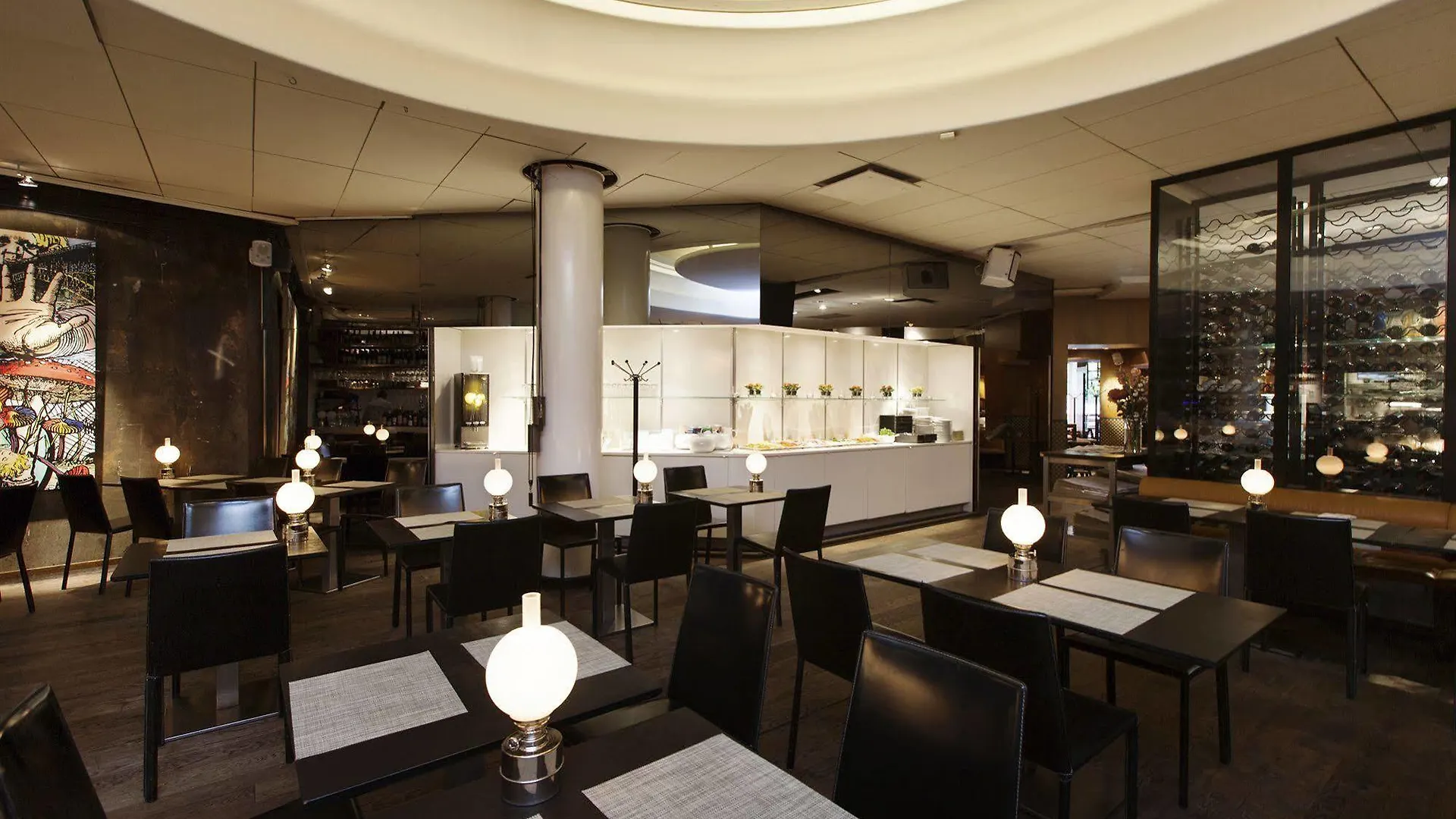 Elite Hotel Stockholm Plaza 4*,